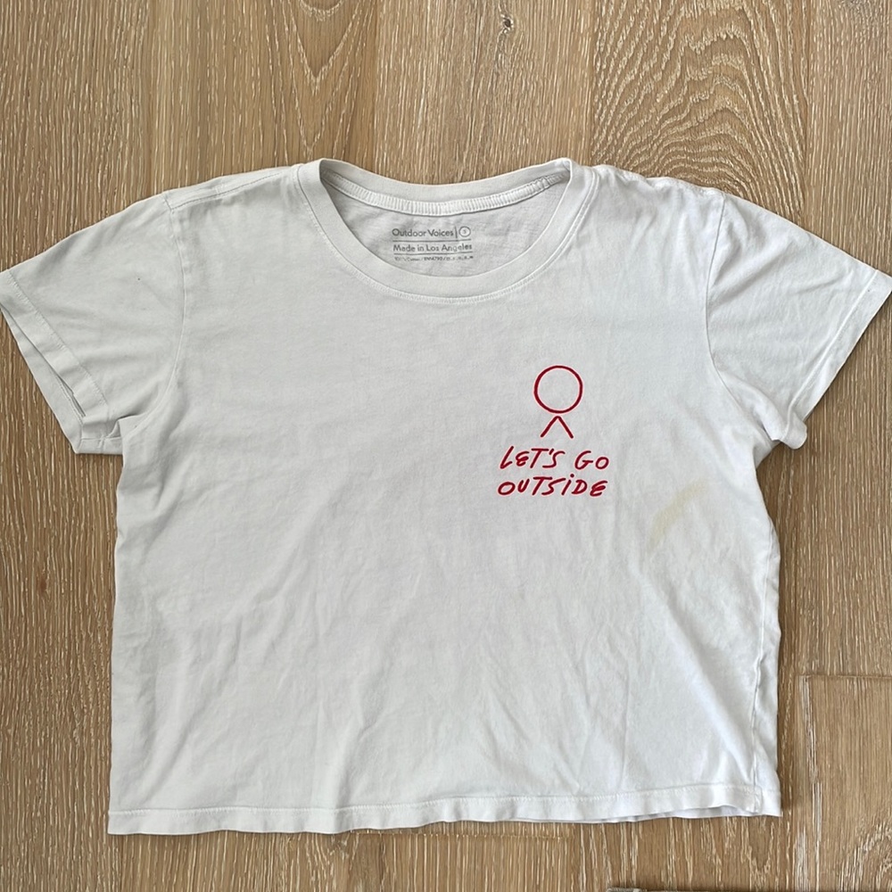 Rare Outdoor Voices Let’s Go Outside” Cropped Graphic Tee Size Small